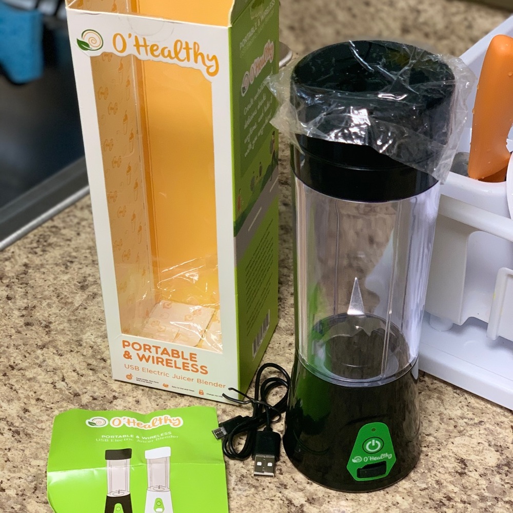 Portable & Wireless USB Electric Juicer Blender